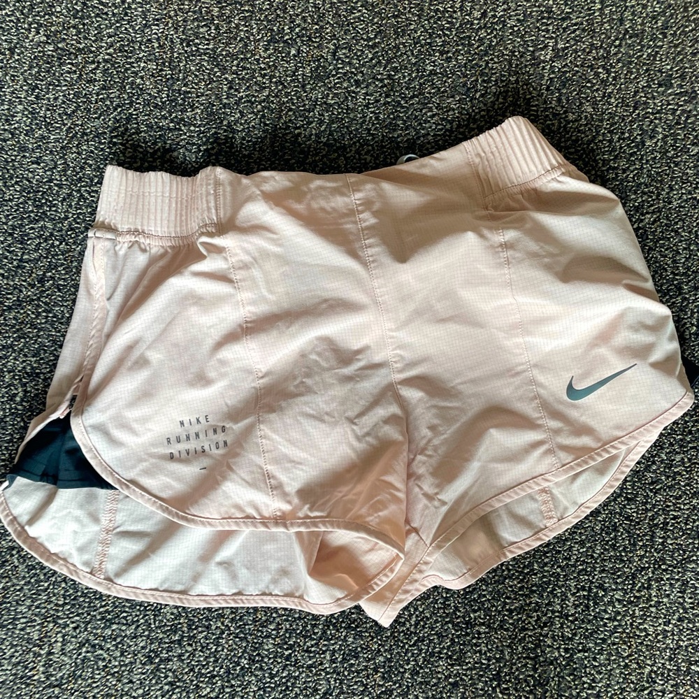 Nike shorts pink